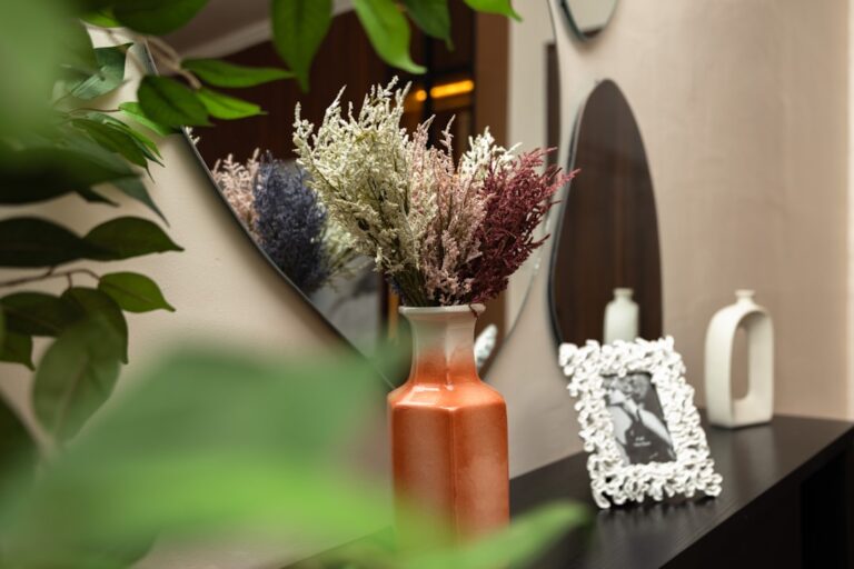 Five Creative Ways to Use Flowers in Home Decoration